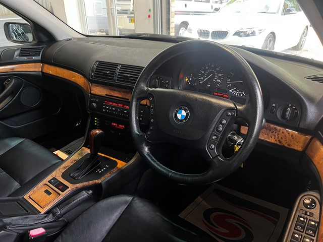 Used BMW 525i