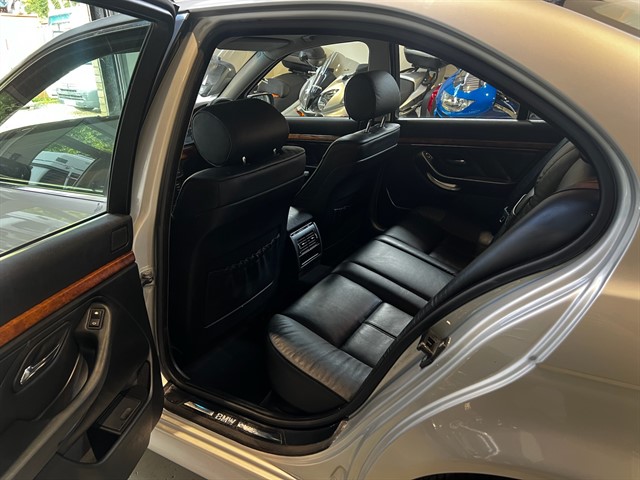 Used BMW 525i