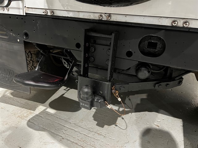 Used Land Rover Defender 90
