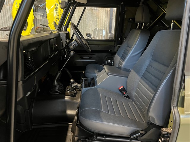 Used Land Rover Defender 90