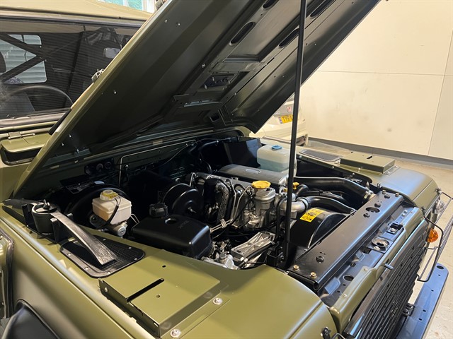 Used Land Rover Defender 90