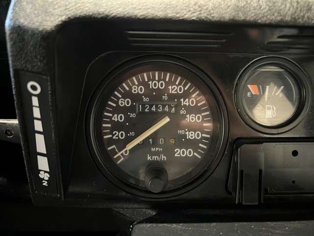 Used Land Rover Defender 90