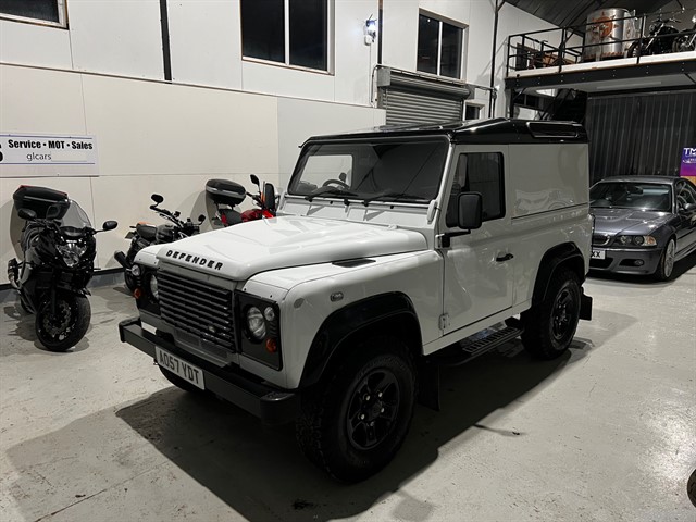 Used Land Rover Defender 90