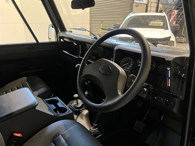 Used Land Rover Defender 90