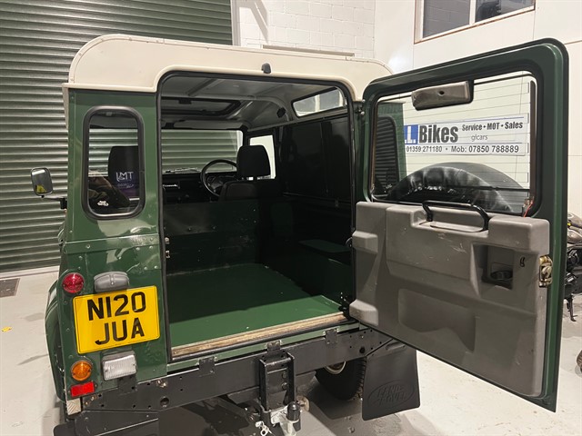 Used Land Rover Defender 90
