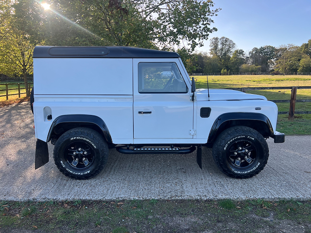 Used Land Rover Defender 90