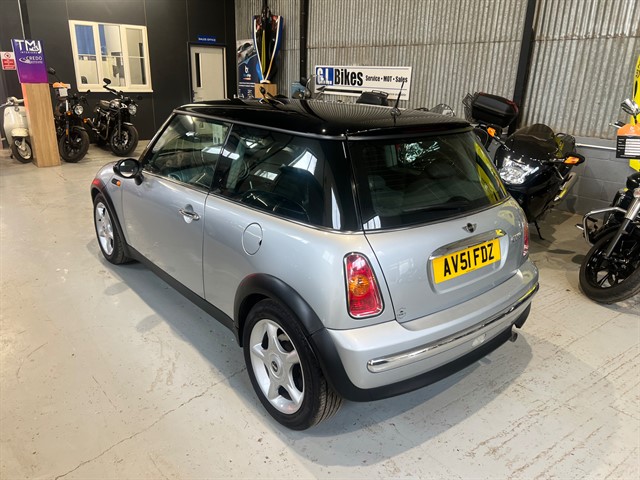 Used MINI Cooper