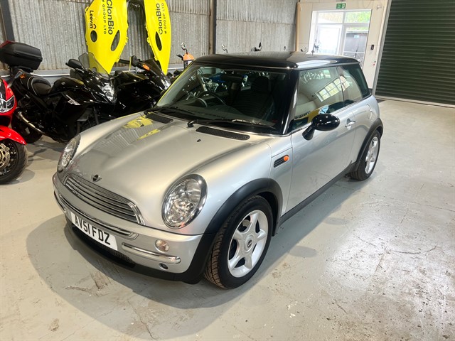 Used MINI Cooper