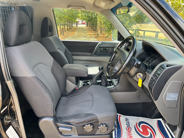 Used Mitsubishi Shogun