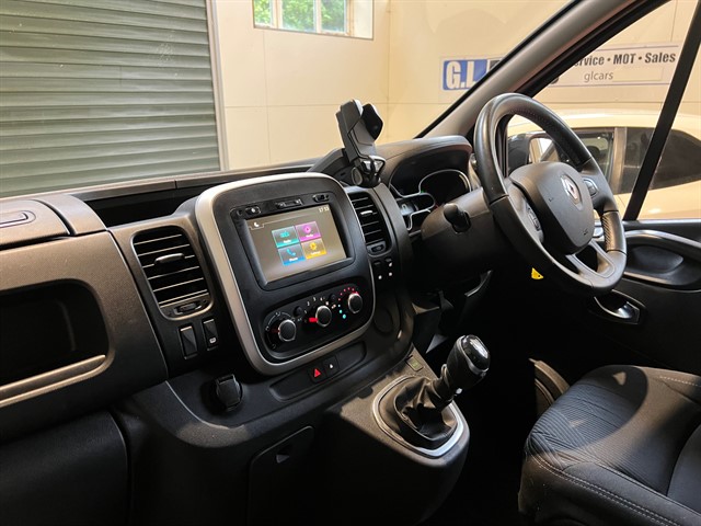 Used Renault Trafic