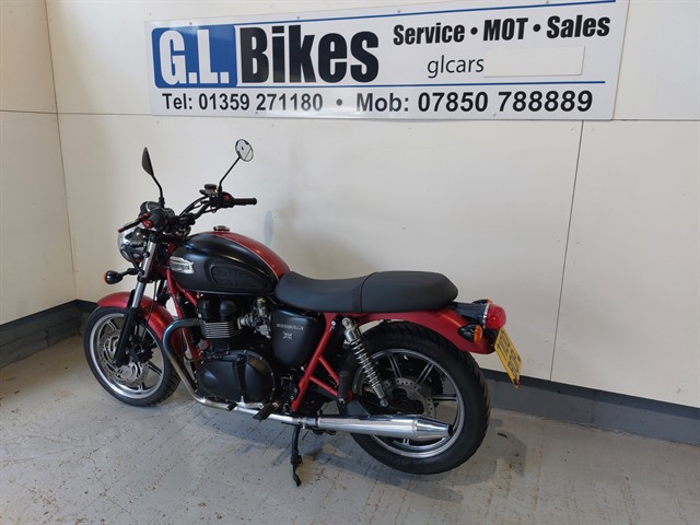 Used Triumph Bonneville 865