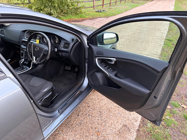 Used Volvo V40