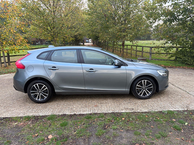 Used Volvo V40