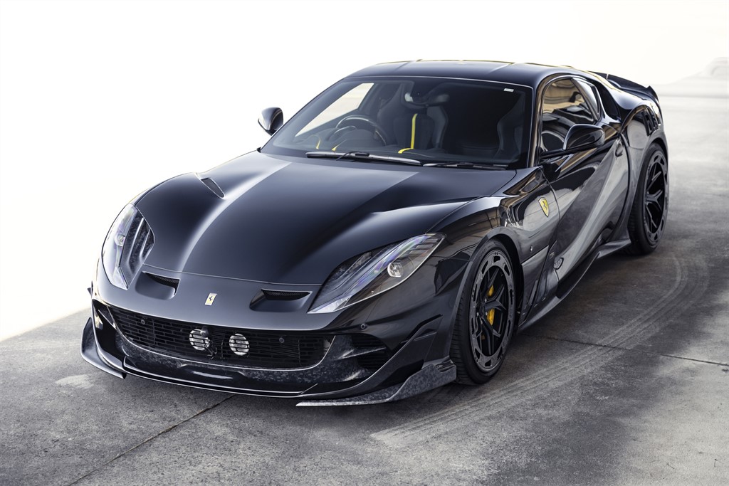 Ferrari 812 | Onyx | London