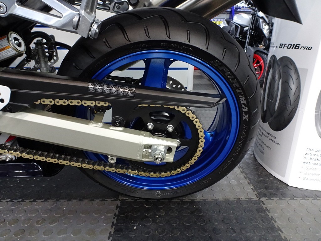 Kawasaki ZX-12R for sale in Northamptonshire. Churchill Motorcycles.