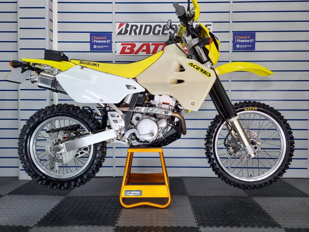 Suzuki DRZ400S for sale in Northamptonshire. Churchill Motorcycles.