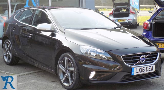 Volvo V40