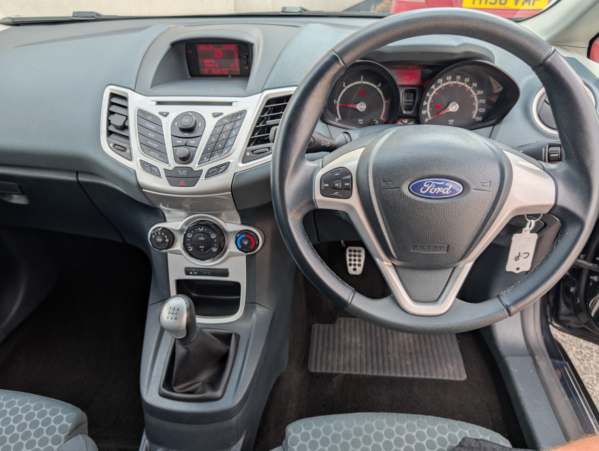 2010 Ford Fiesta thumbnail 9