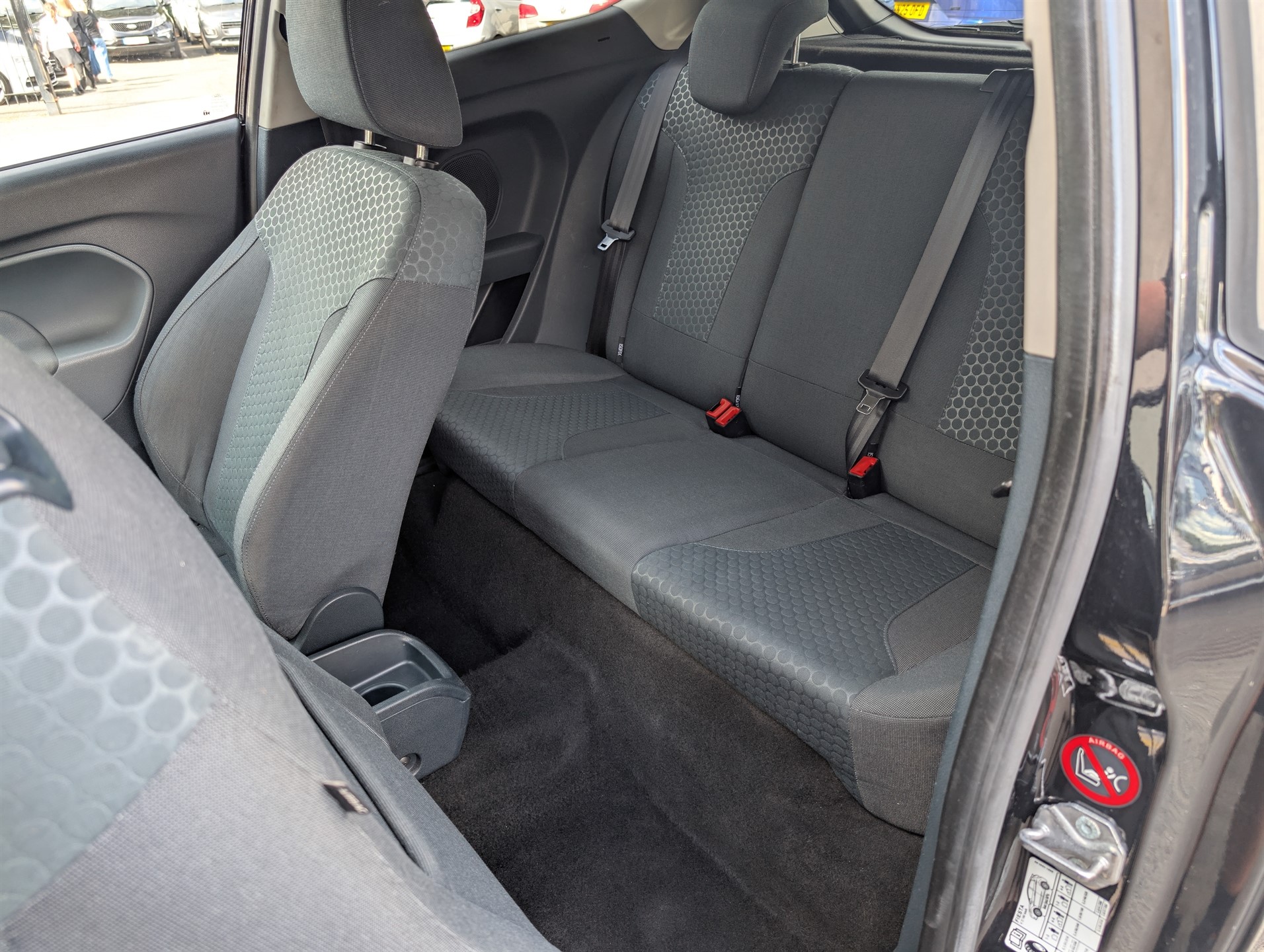 2010 Ford Fiesta thumbnail 15