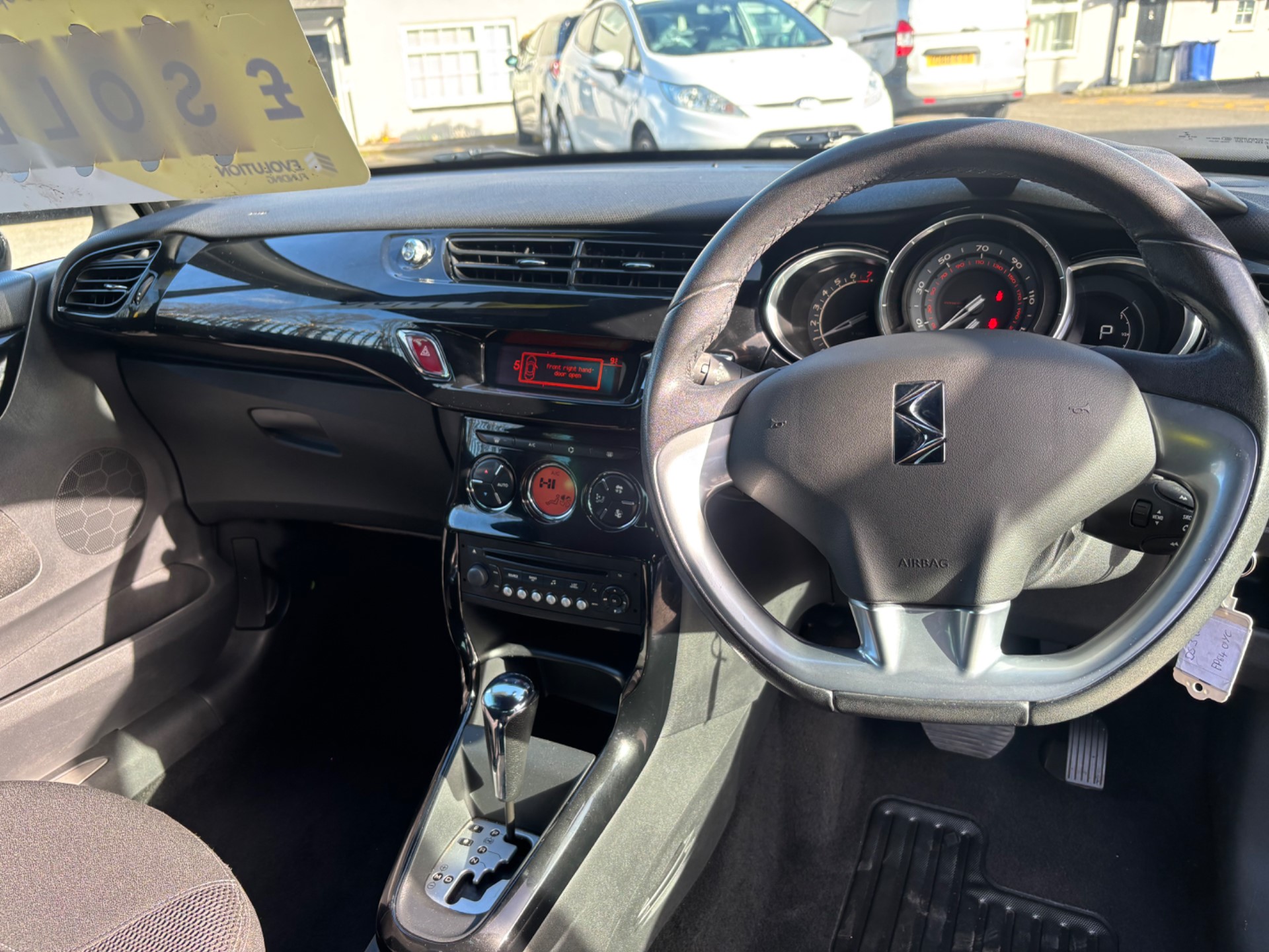 2014 Citroen DS3 thumbnail 2