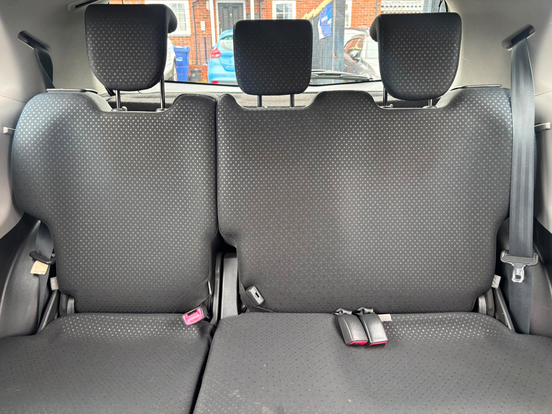 2010 Toyota Yaris thumbnail 5