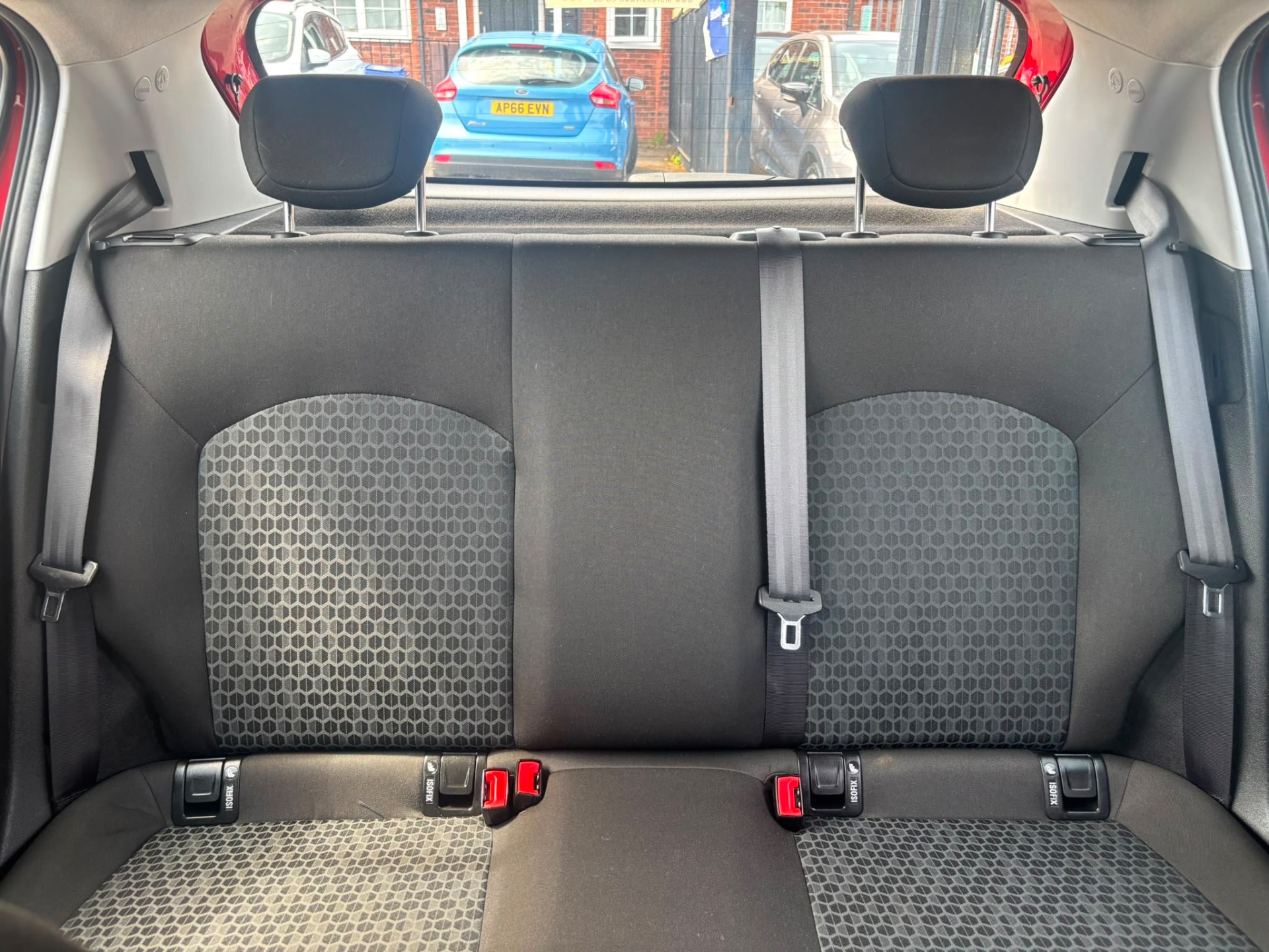 2015 Vauxhall Corsa thumbnail 7
