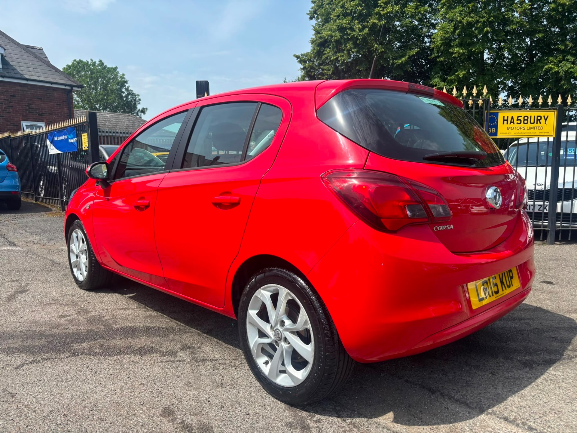 2015 Vauxhall Corsa thumbnail 17