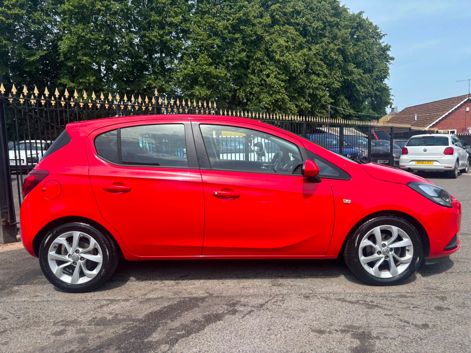 2015 Vauxhall Corsa thumbnail 13