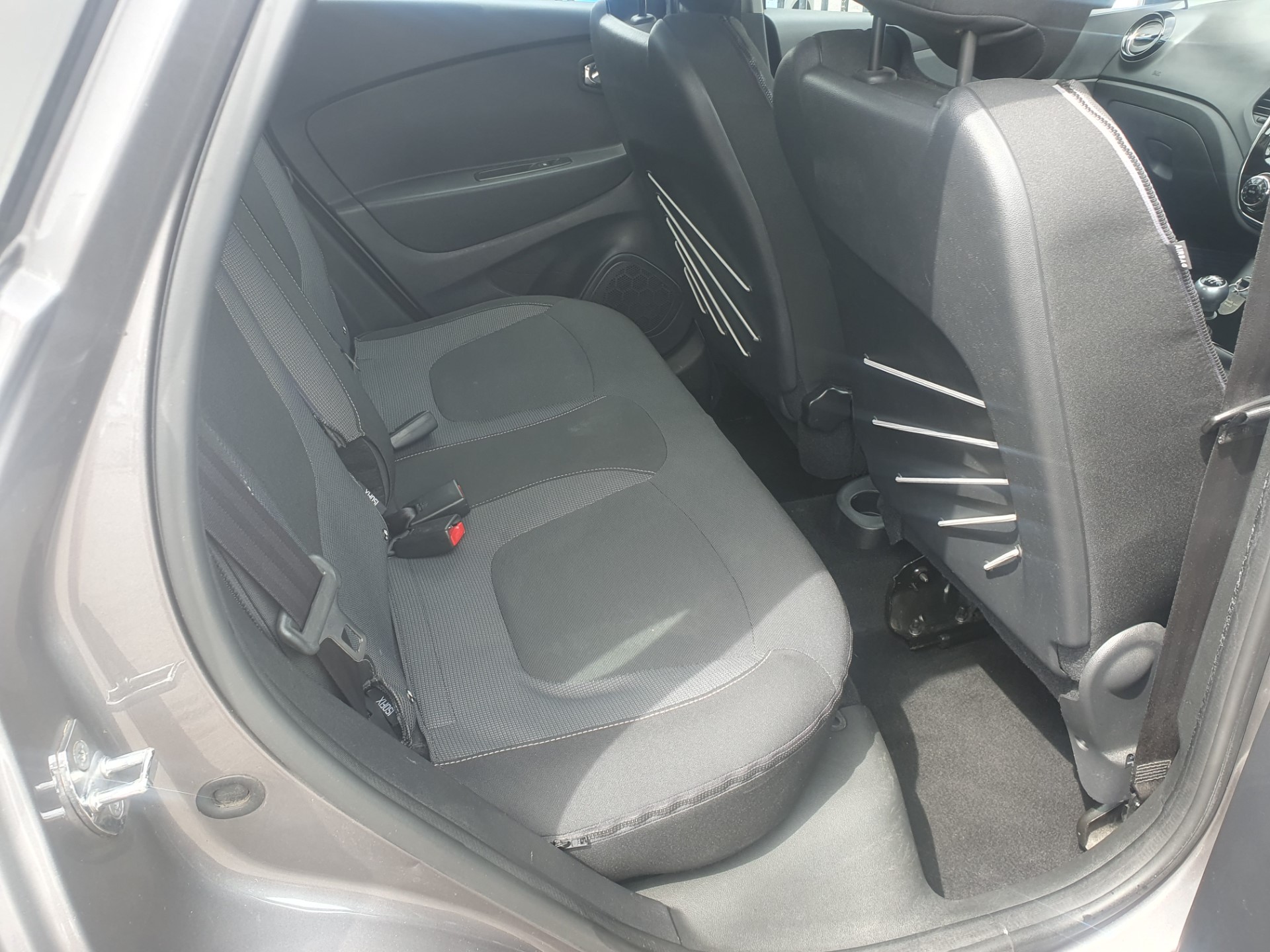 2016 Renault Captur thumbnail 11