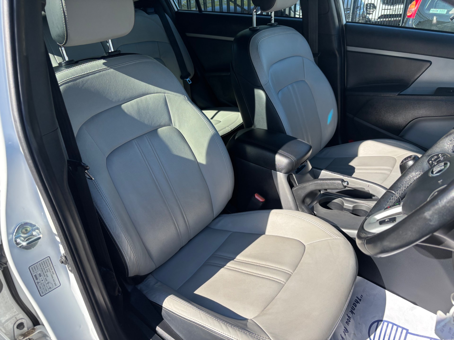 2015 KIA Sportage thumbnail 17