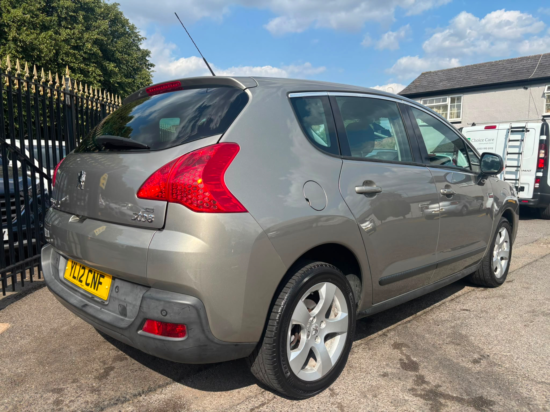 2012 Peugeot 3008 thumbnail 6