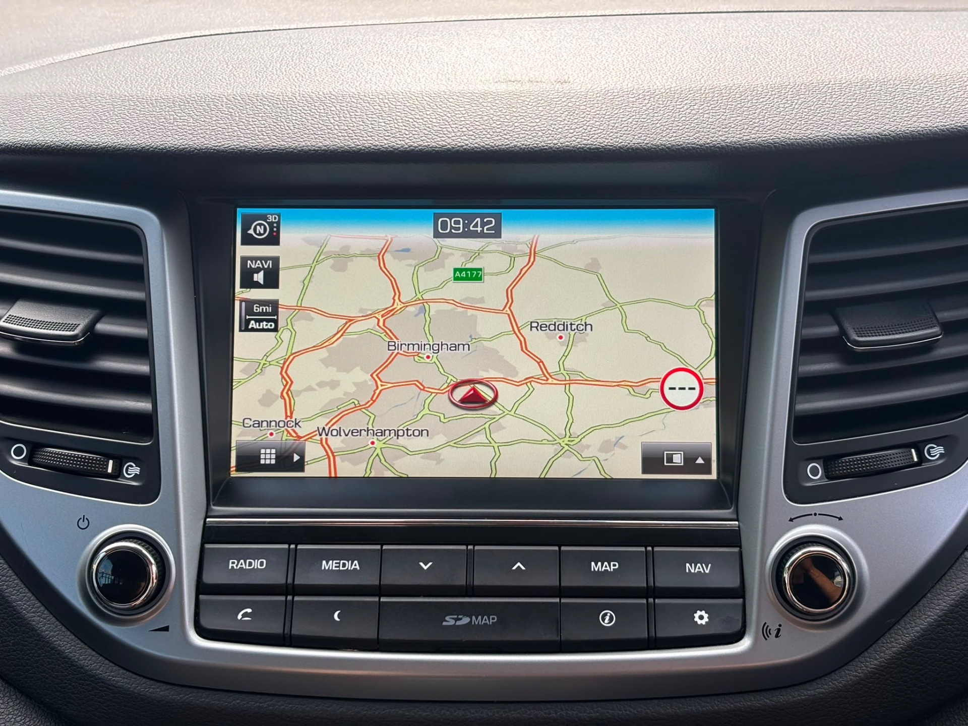 2017 Hyundai Tucson thumbnail 3