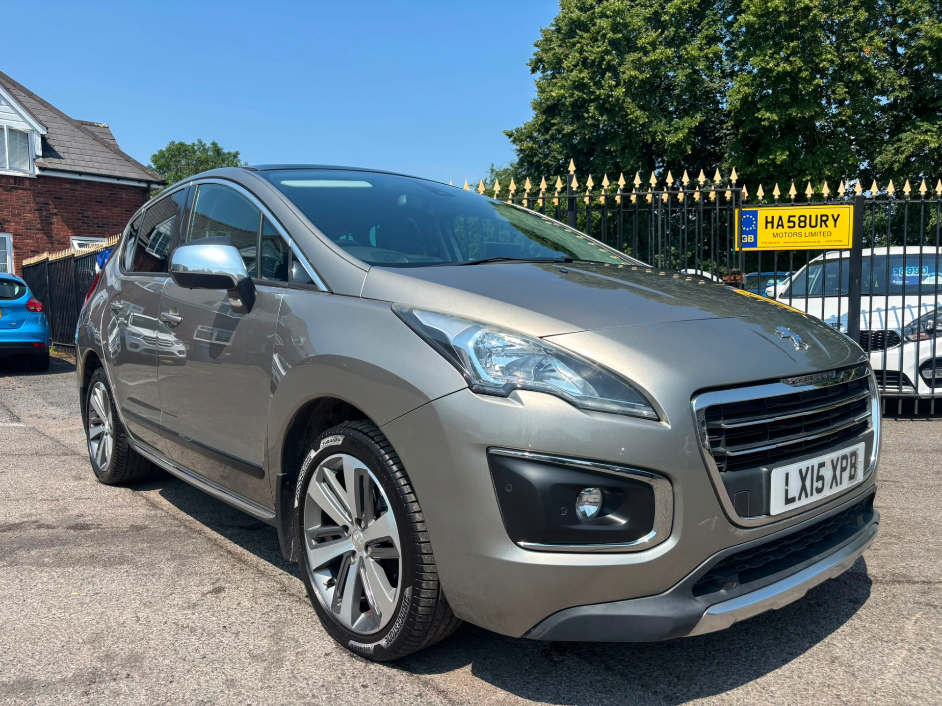 2015 Peugeot 3008 — photo 1 of 5