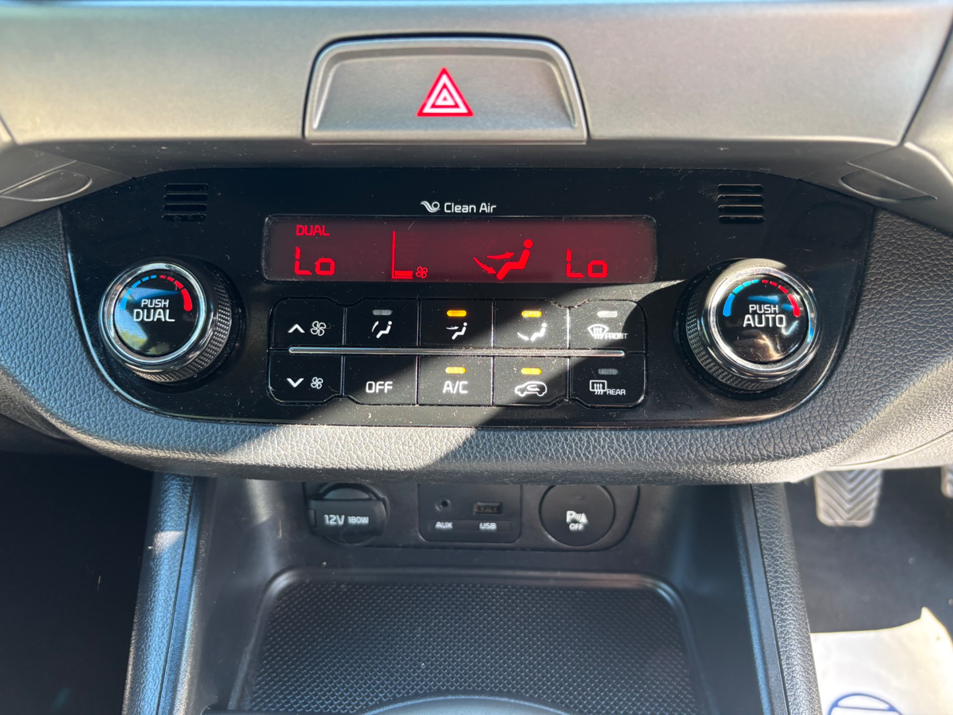 2015 KIA Sportage thumbnail 14