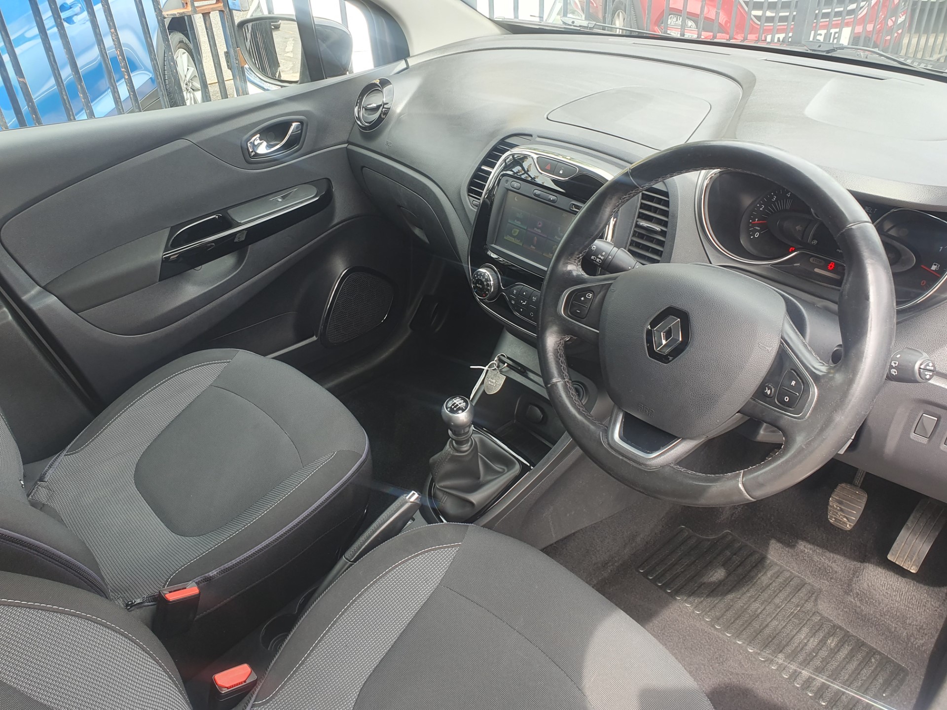 2016 Renault Captur thumbnail 7