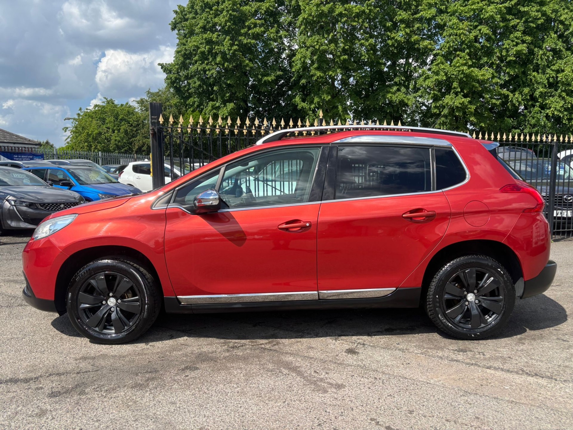 2015 Peugeot 2008 thumbnail 15
