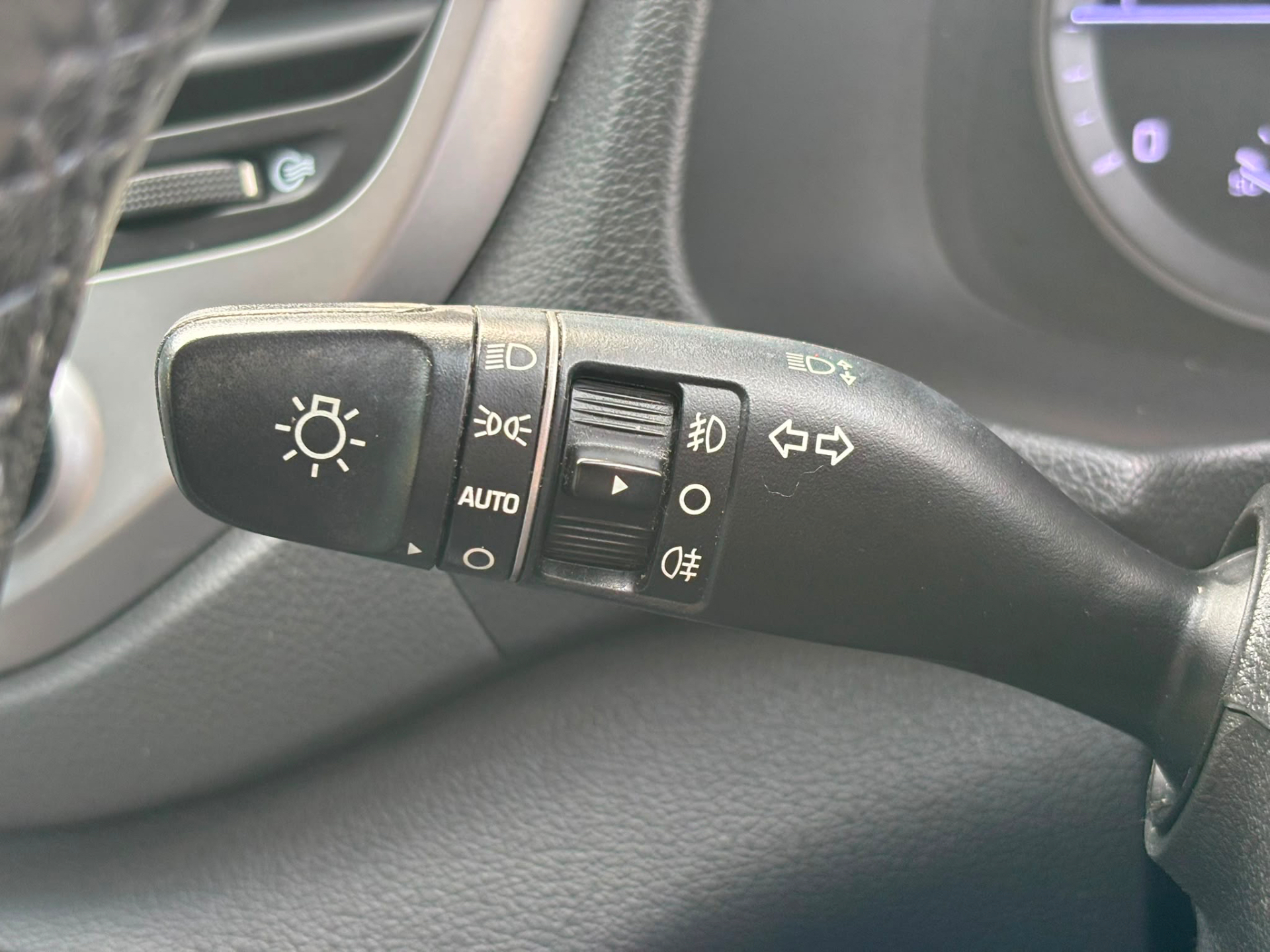 2017 Hyundai Tucson thumbnail 9