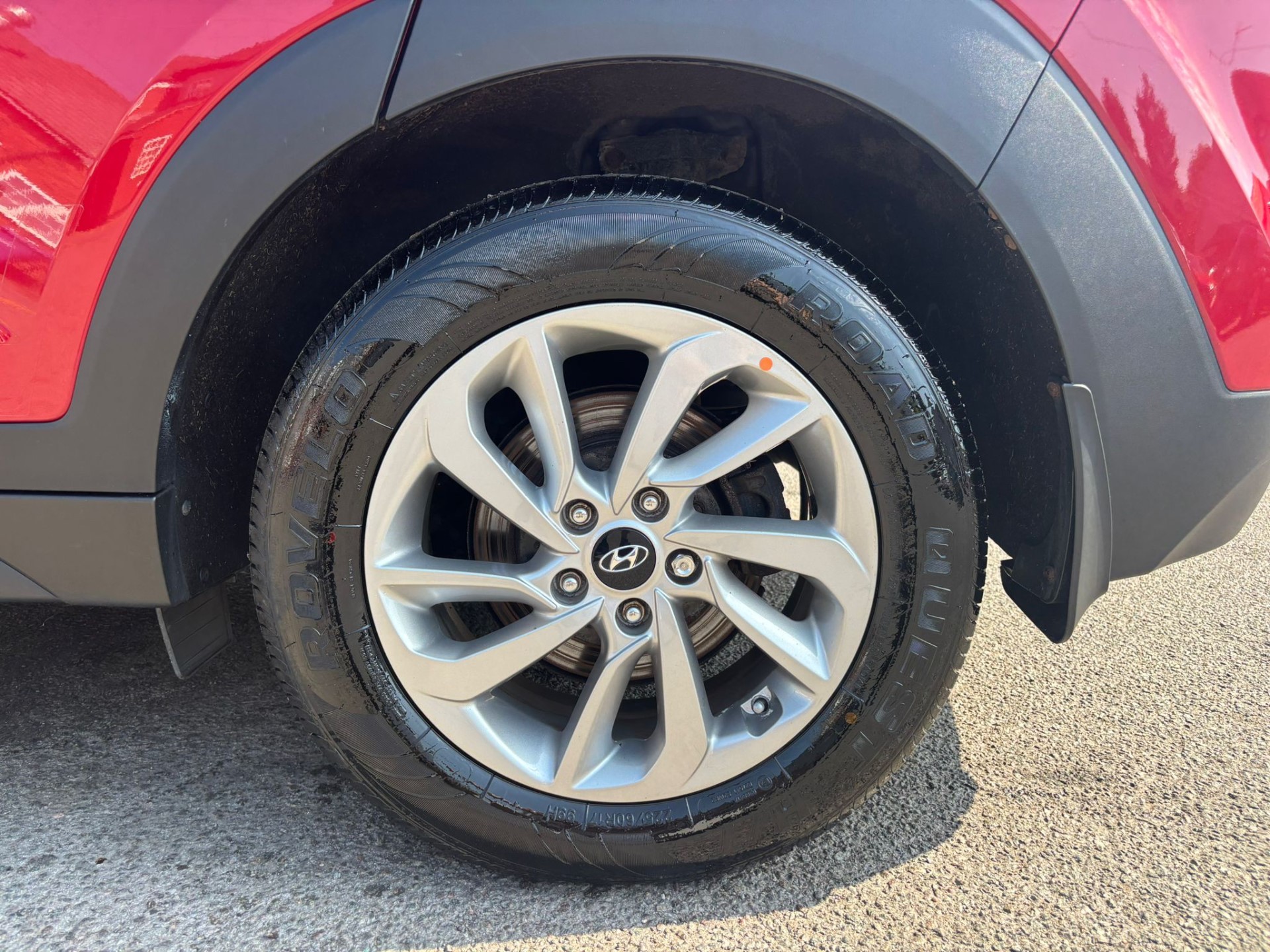2016 Hyundai Tucson thumbnail 16