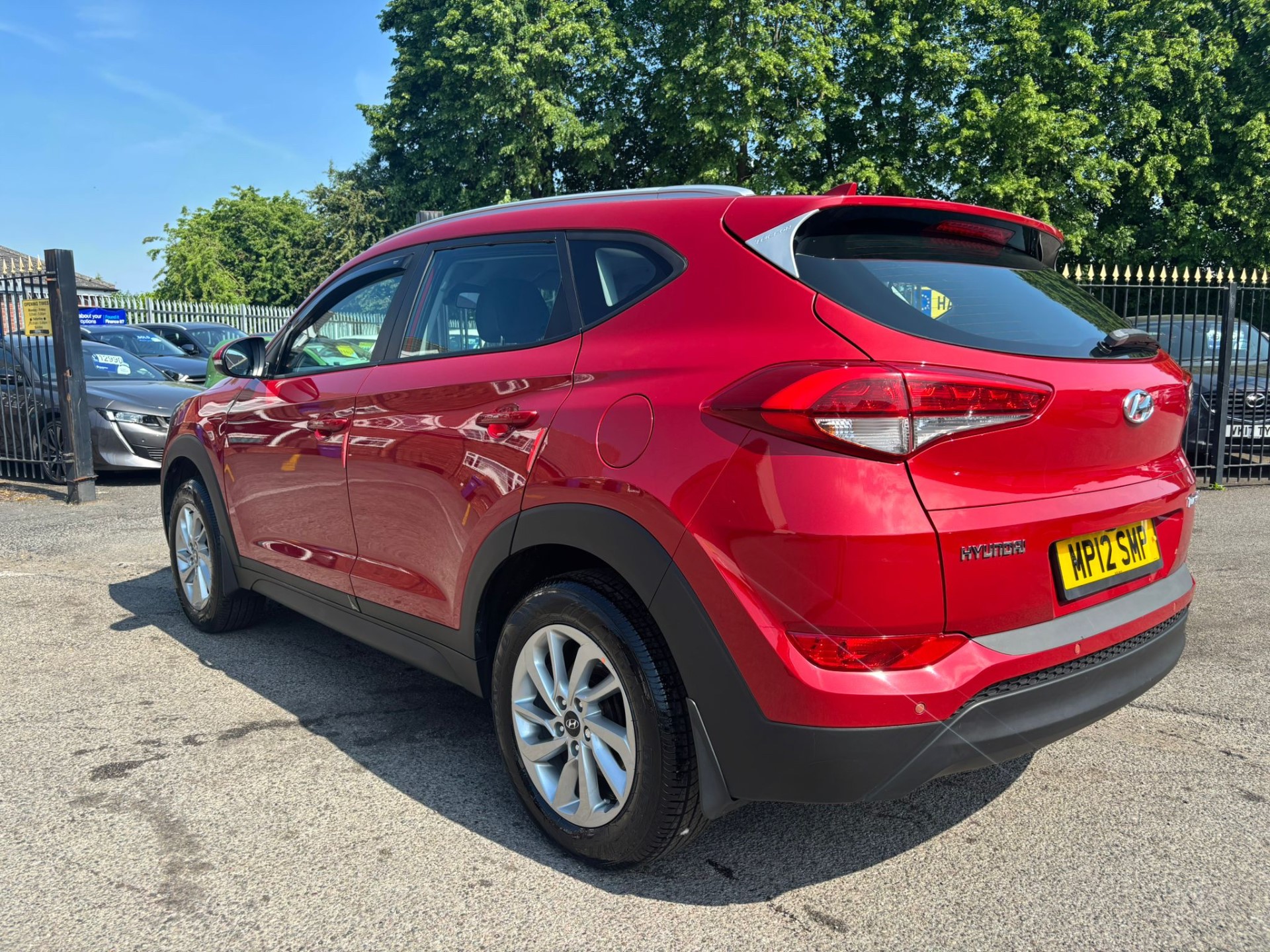 2016 Hyundai Tucson thumbnail 24