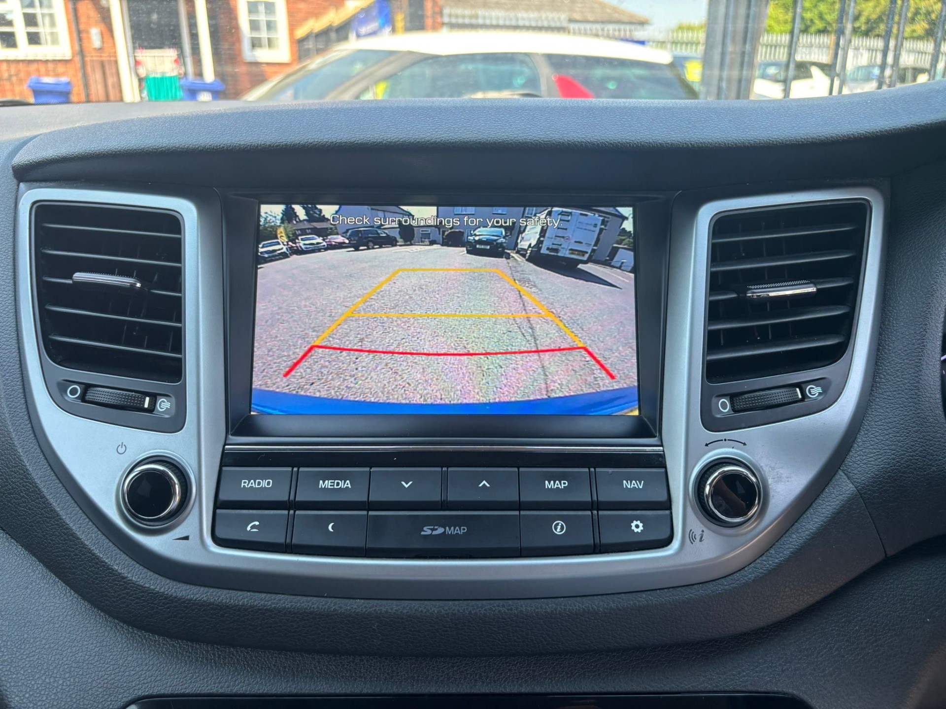 2017 Hyundai Tucson thumbnail 4