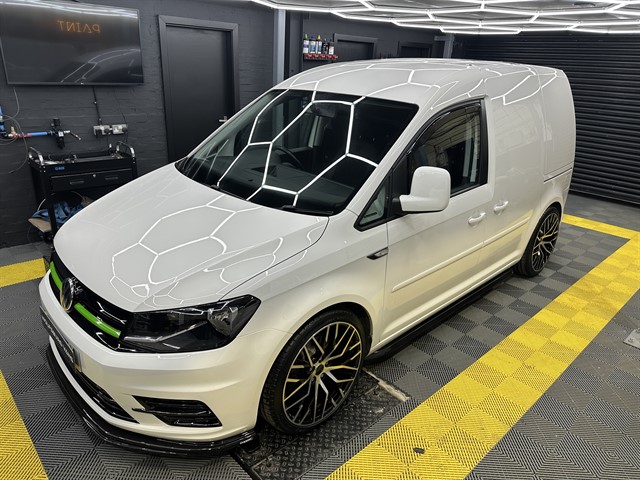 2023 (73) - VW Caddy Commerce Pro 122 DSG - GTE-R - GTE Custom Vans