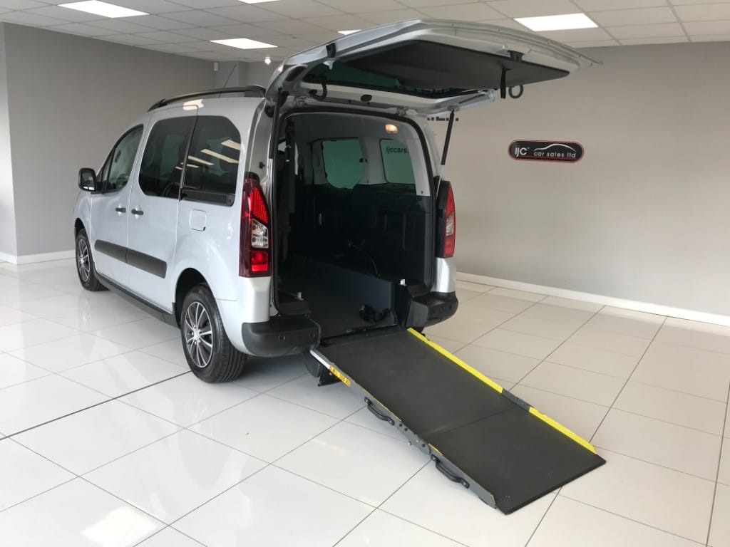 used Citroen Berlingo Multispace E-HDI XTR ETG6,RARE WHEELCHAIR ADAPTED AUTOMATIC! JUST 22,971 MILES! in louth-lincolnshire