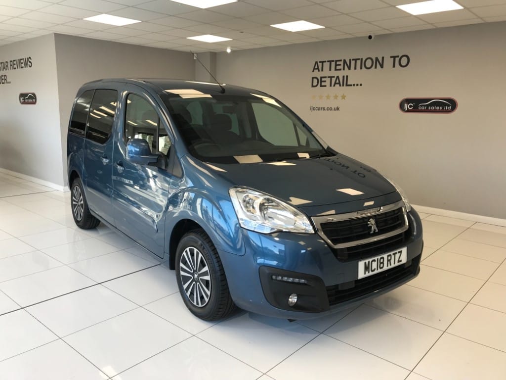 used Peugeot Partner Tepee BLUE HDI S/S TEPEE ACTIVE, JUST 4,193 MILES! HIGHER SEATING POSITION, SPACIOUS BOOT in louth-lincolnshire