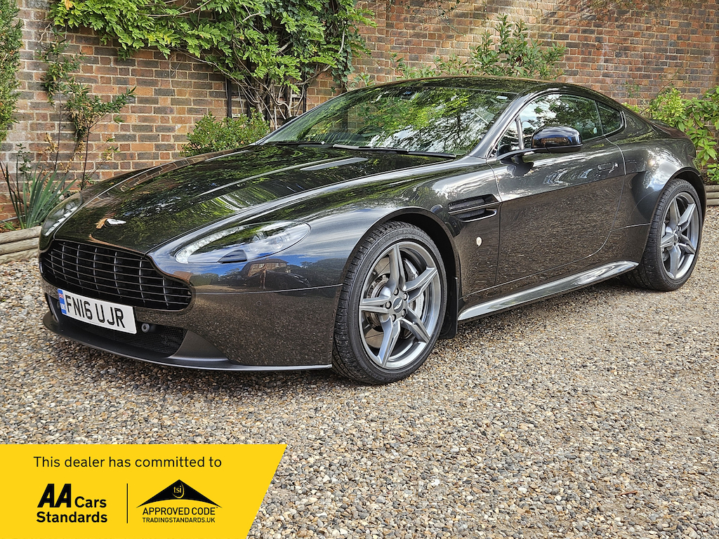 Aston Martin Vantage
