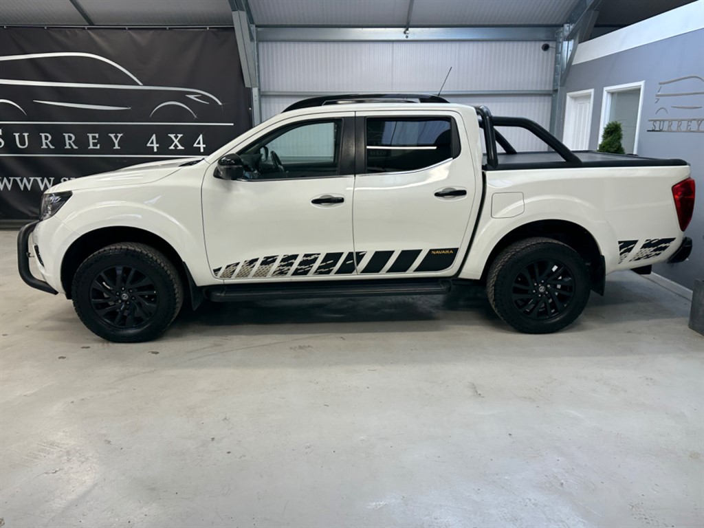 Nissan Navara, Surrey 4x4