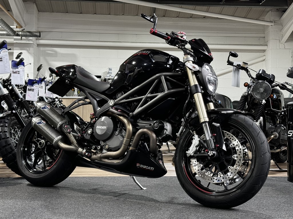 2012 ducati monster 1100 evo