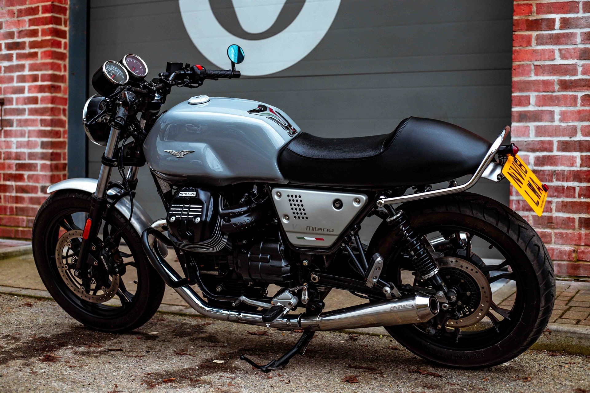 used moto guzzi v7