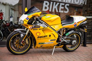 2000 seat unit, tinted screen, decal pack, carbon intakes, carbon front mudguard, carbon v piece, carbon rear hugger, carbon chain guard, carbon... photo
