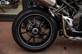 Used Triumph Speed Triple 1050 from Optimum Bikes
