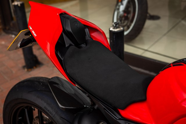 Used Ducati Panigale V4